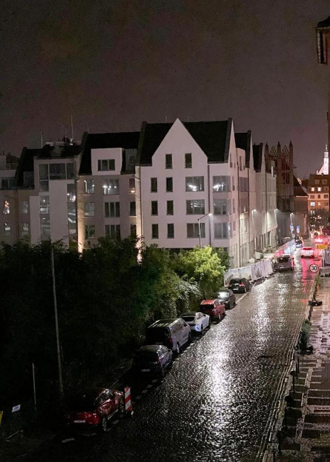 See U In Szczecin -Under The Castel Екстериор снимка